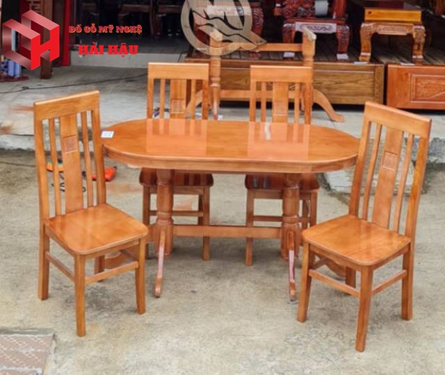 Bàn ghế ăn 4 ghế bằng gỗ